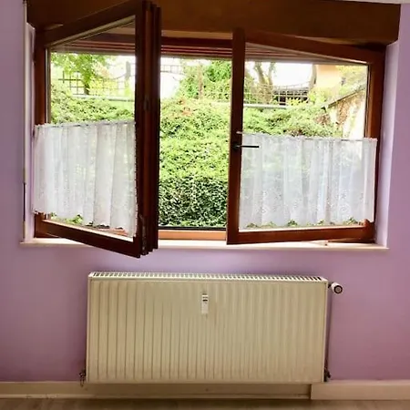 Apartment Messe, 2-bedroom Duplex With Kitchen And Garden *