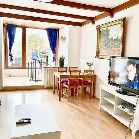 Messe, 2-bedroom Duplex With Kitchen And Garden * Dusseldorf